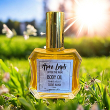 Load image into Gallery viewer, Glow-boosting natural oil for moisturizing and protecting skin